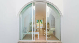 A un km da Grottaglie villa rifinita con piscina in bellissimo parco