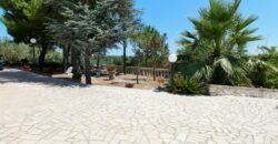 Putignano Villa panoramica in ottimo stato con giardino attrezzato