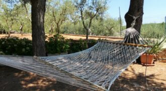 Putignano Villa panoramica in ottimo stato con giardino attrezzato