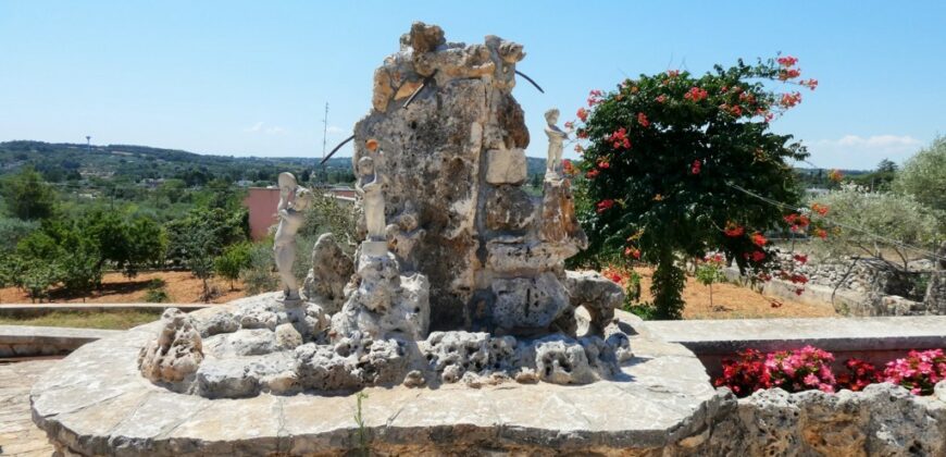 Putignano Villa panoramica in ottimo stato con giardino attrezzato