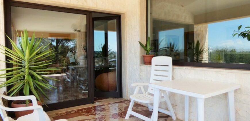 Putignano Villa panoramica in ottimo stato con giardino attrezzato