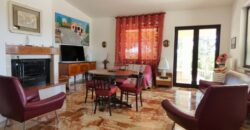 Putignano Villa panoramica in ottimo stato con giardino attrezzato