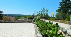 Putignano Villa panoramica in ottimo stato con giardino attrezzato