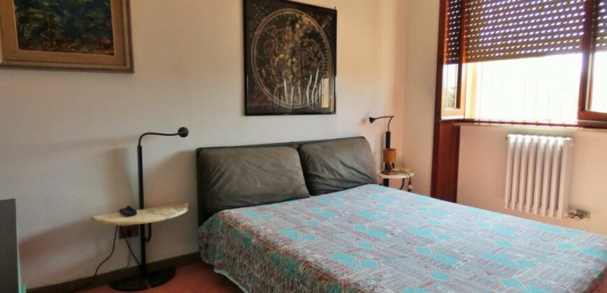 Litoranea Gallipoli-Santa Maria al Bagno proprietà con giardino vista mare