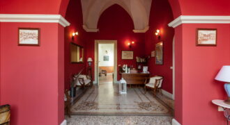 Tuglie centro storico Palazzo dell’800 con grande giardino