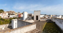 Tuglie centro storico Palazzo dell’800 con grande giardino