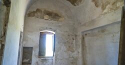 Castel Del Monte storica masseria a corte immersa nel verde