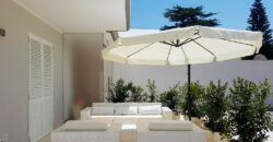 Via Monteroni zona Bellavista rifinita villa ampia metratura con piscina