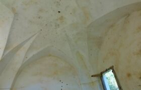 Neviano zona Serre terreno con fabbricato rurale