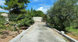 Traversa Via Rapolla terreno recintato con fabbricato