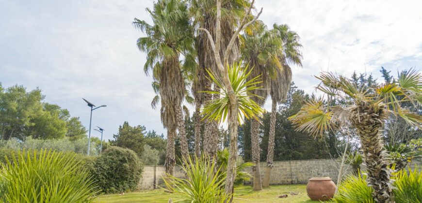 Lecce-Monteroni bellissima Dimora con piscina