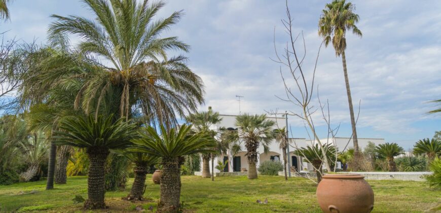 Lecce-Monteroni bellissima Dimora con piscina