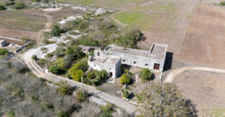 Castrignano De Greci, nel cuore della Grecìa Salentina, antica masseria da ristrutturare
