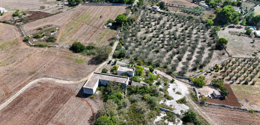 Castrignano De Greci, nel cuore della Grecìa Salentina, antica masseria da ristrutturare