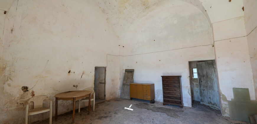 Castrignano De Greci, nel cuore della Grecìa Salentina, antica masseria da ristrutturare