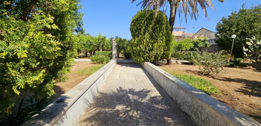 Vendita Villa Indipendente con Giardino a Carmiano (Lecce)