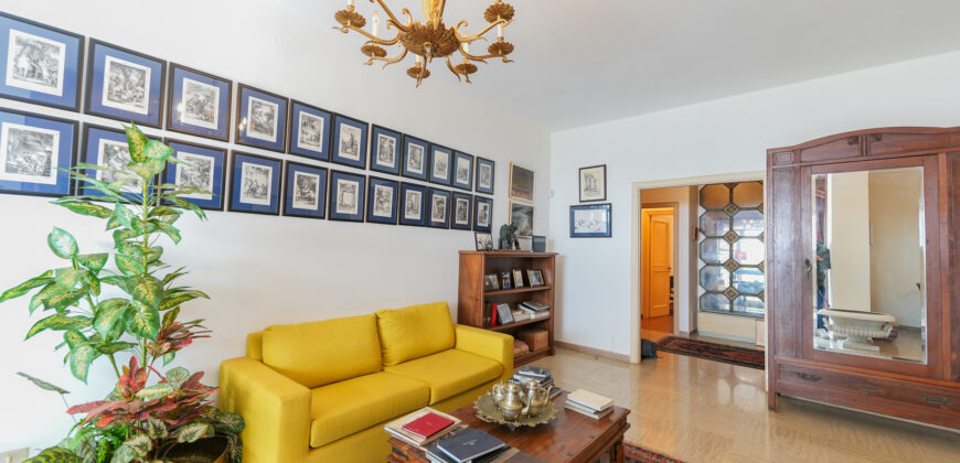 San Lazzaro elegante appartamento con spazi esterni