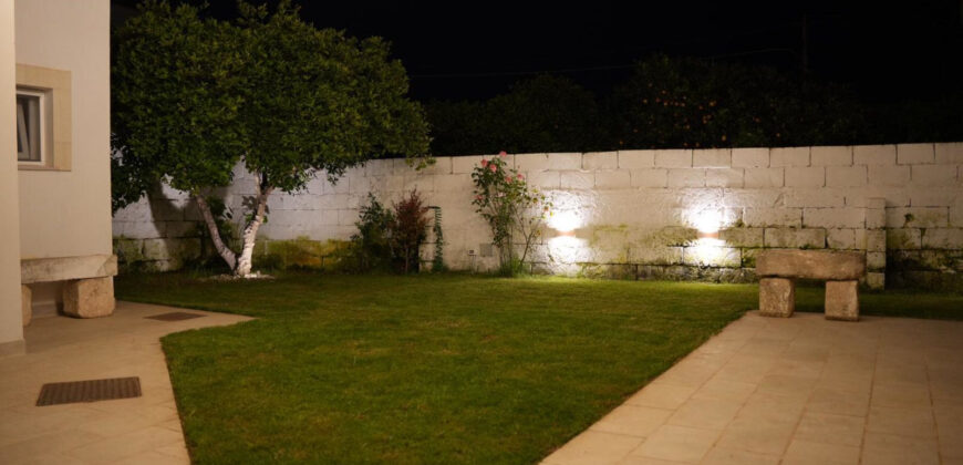 Diso (Castro) deliziosa casa indipendente con giardino