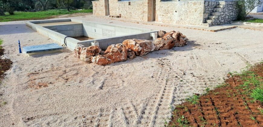 Splendida proprietà con trulli e piscina in vendita nella Valle d’Itria – Ceglie Messapica (BR)Stunning Trulli Property with Pool for Sale in the Itria Valley – Ceglie Messapica (BR)