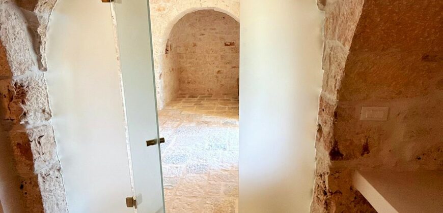 Splendida proprietà con trulli e piscina in vendita nella Valle d’Itria – Ceglie Messapica (BR)Stunning Trulli Property with Pool for Sale in the Itria Valley – Ceglie Messapica (BR)