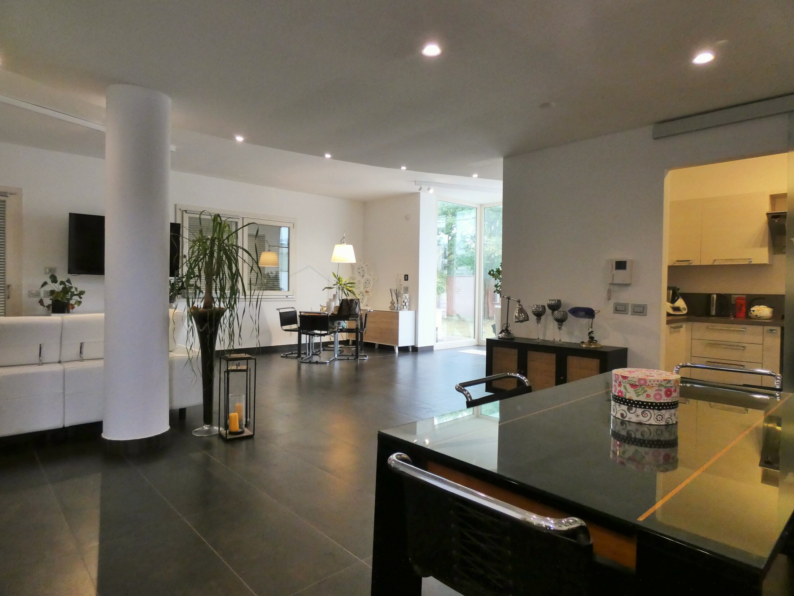 Dove il comfort incontra lo stile: una residenza esclusiva a Lecce *  Where Comfort Meets Style: An Exclusive Residence in Lecce