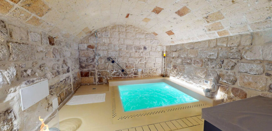 Prestigioso Palazzo in Centro Storico – Galatina Prestigioso Palazzo in Centro Storico – Galatina