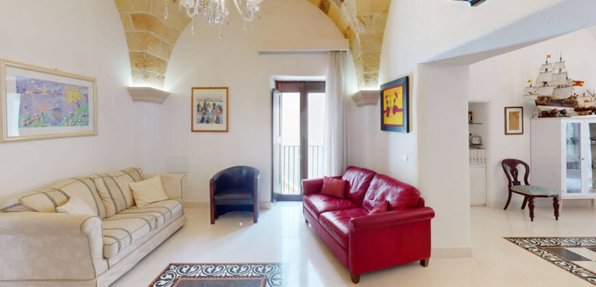 Prestigioso Palazzo in Centro Storico – Galatina Prestigioso Palazzo in Centro Storico – Galatina
