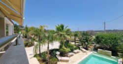 Gagliano del Capo immersa nel verde e a pochissimi minuti a piedi dal mare elegante villa con piscina – Gagliano del Capo – Elegant Villa with Pool, Surrounded by Nature and Just a Few Minutes’ Walk from the Sea