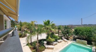 Gagliano del Capo immersa nel verde e a pochissimi minuti a piedi dal mare elegante villa con piscina – Gagliano del Capo – Elegant Villa with Pool, Surrounded by Nature and Just a Few Minutes’ Walk from the Sea