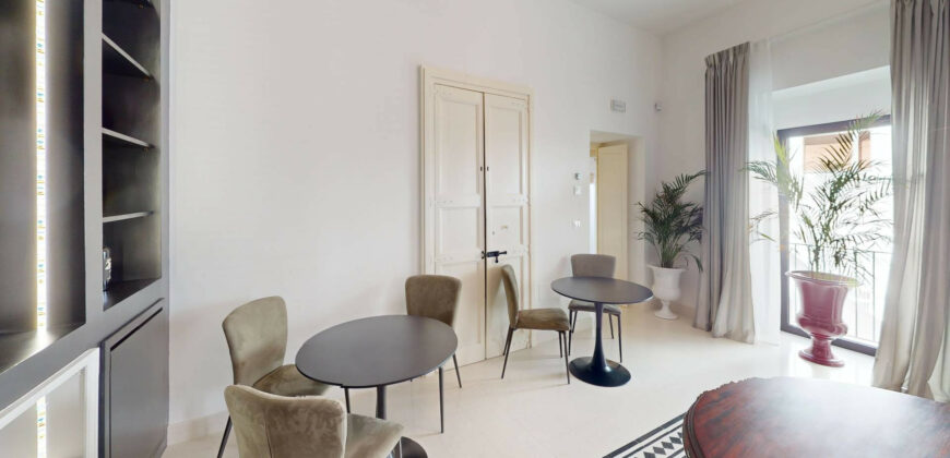 Prestigioso Palazzo in Centro Storico – Galatina Prestigioso Palazzo in Centro Storico – Galatina