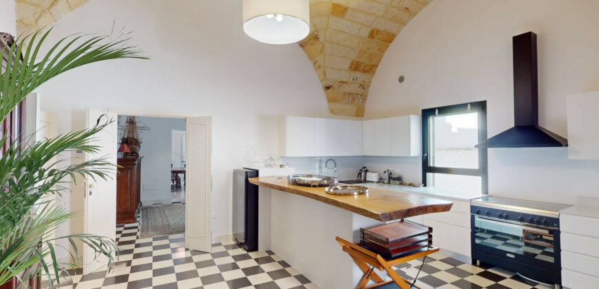 Prestigioso Palazzo in Centro Storico – Galatina Prestigioso Palazzo in Centro Storico – Galatina