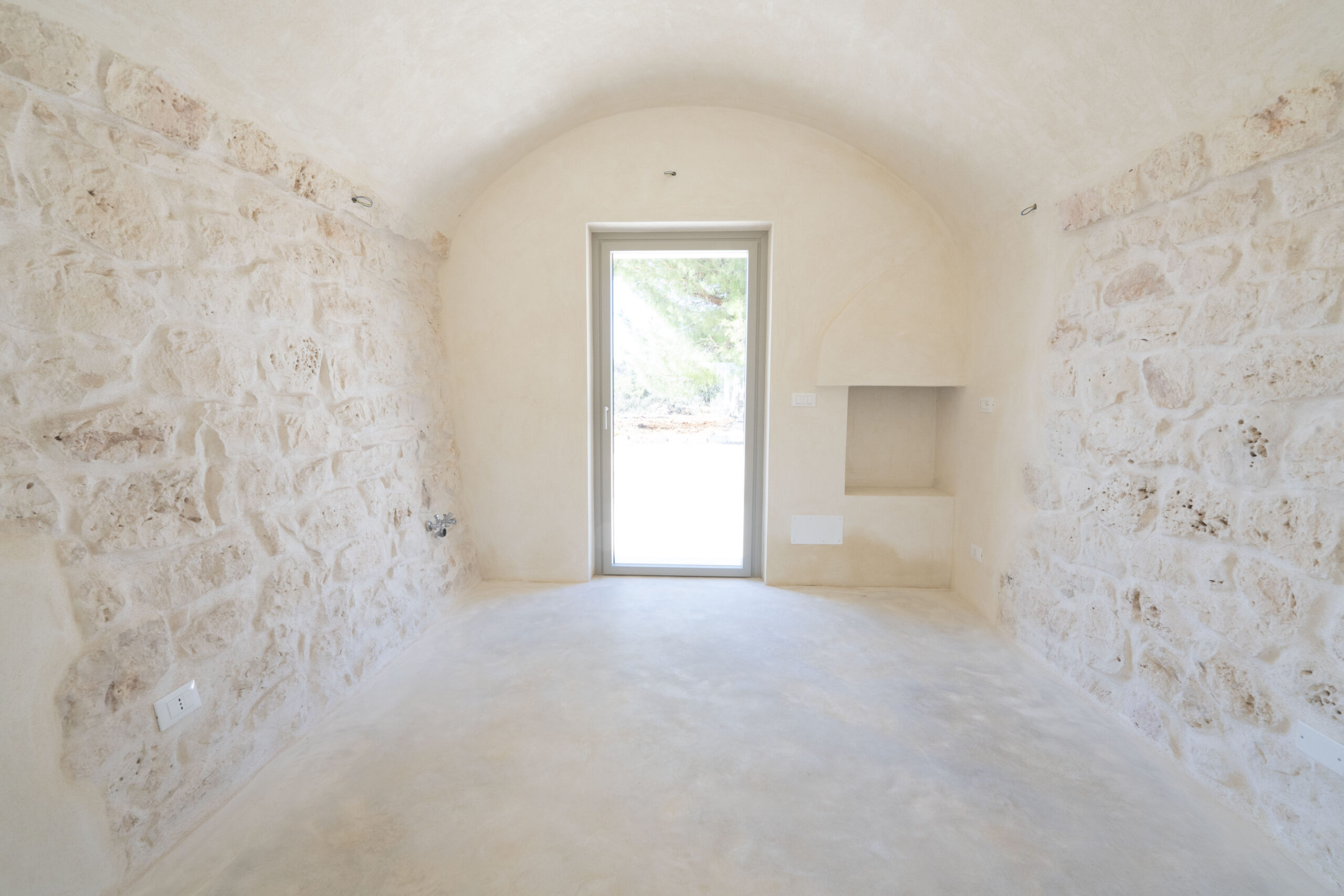 Splendida proprietà con trulli e piscina in vendita nella Valle d’Itria – Ceglie Messapica (BR)Stunning Trulli Property with Pool for Sale in the Itria Valley – Ceglie Messapica (BR)