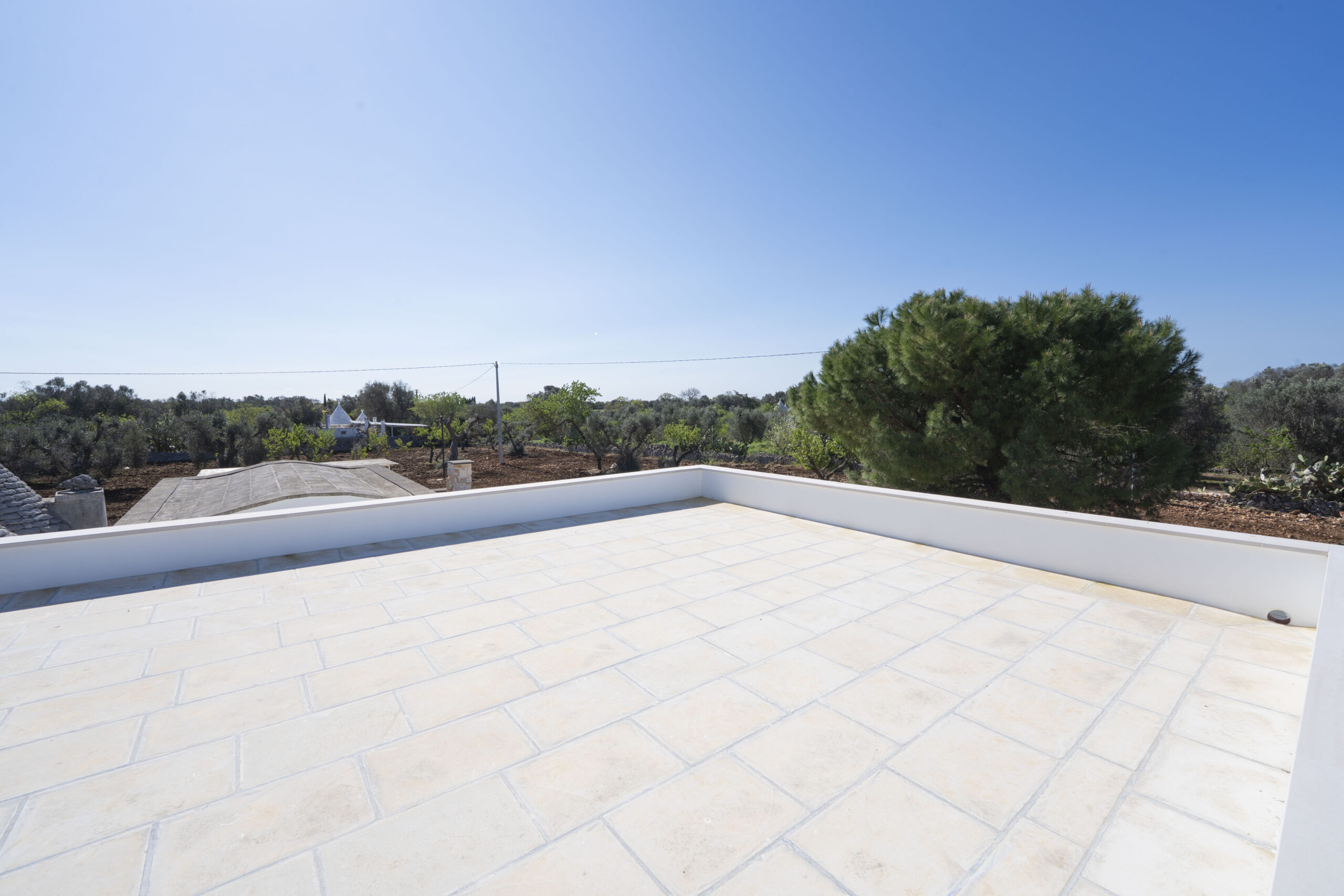 Splendida proprietà con trulli e piscina in vendita nella Valle d’Itria – Ceglie Messapica (BR)Stunning Trulli Property with Pool for Sale in the Itria Valley – Ceglie Messapica (BR)