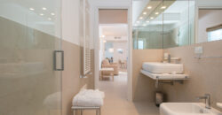 Grande palazzo storico di pregio già a reddito