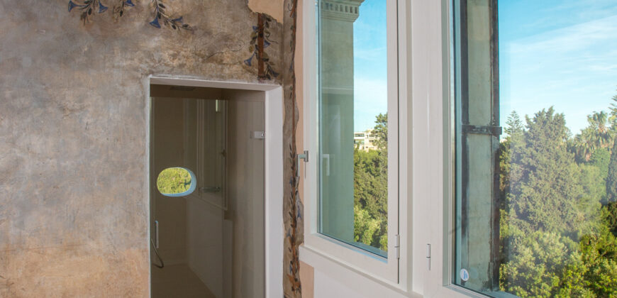 Grande palazzo storico di pregio già a reddito