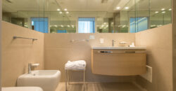 Grande palazzo storico di pregio già a reddito