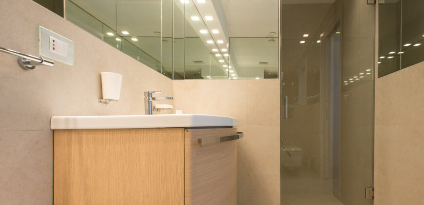 Grande palazzo storico di pregio già a reddito