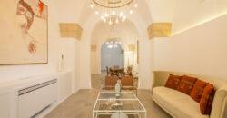 Grande palazzo storico di pregio già a reddito