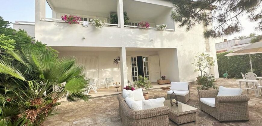 Villa di Charme a Porto Cesareo – A Pochi Passi dal Mare