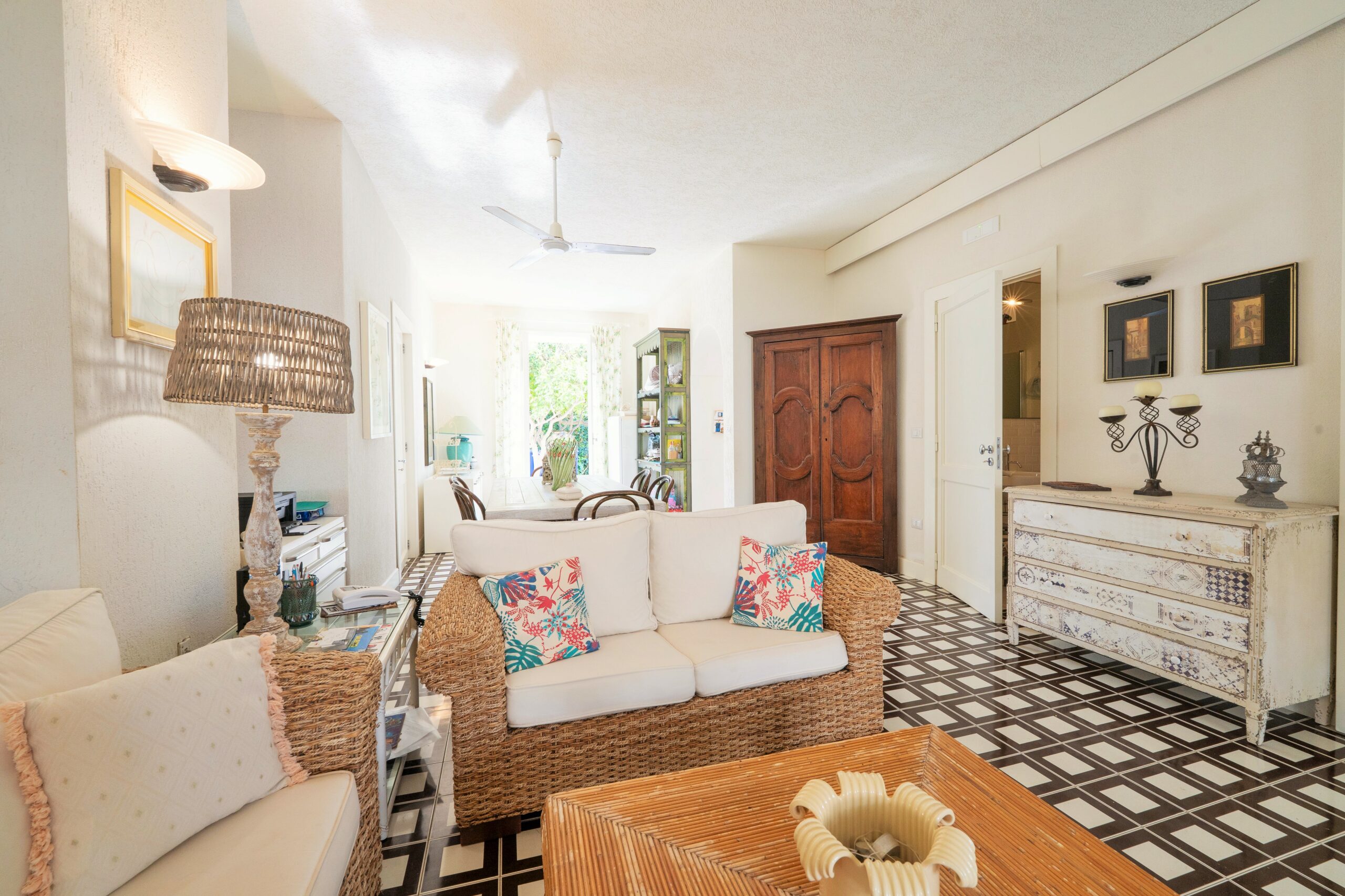 Villa di Charme a Porto Cesareo – A pochi passi dal mare, ideale anche per investitori