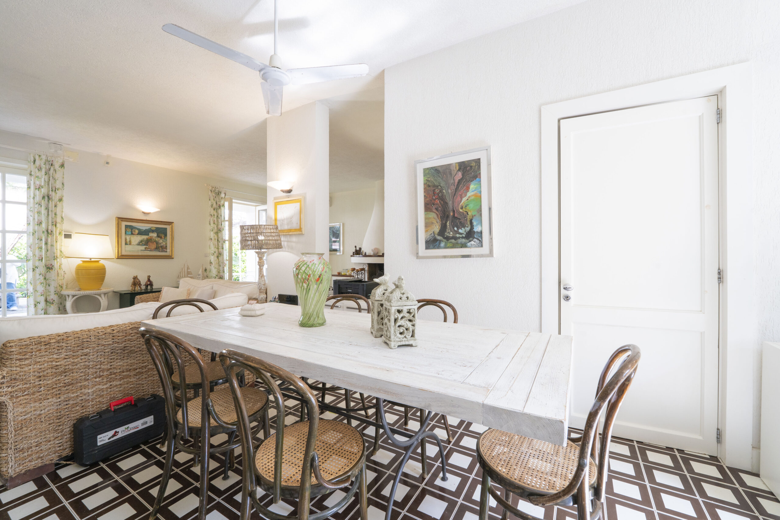 Villa di Charme a Porto Cesareo – A pochi passi dal mare, ideale anche per investitori