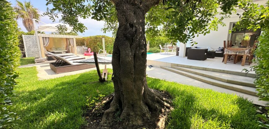 OTRANTO – VILLA PANORAMICA CON PISCINA A 800 MT DAL MARE