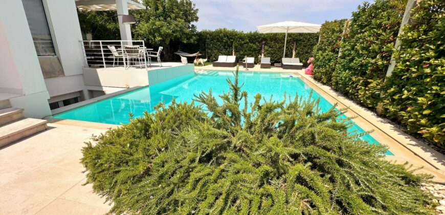 OTRANTO – VILLA PANORAMICA CON PISCINA A 800 MT DAL MARE