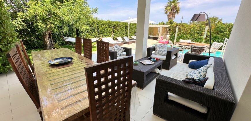 OTRANTO – VILLA PANORAMICA CON PISCINA A 800 MT DAL MARE