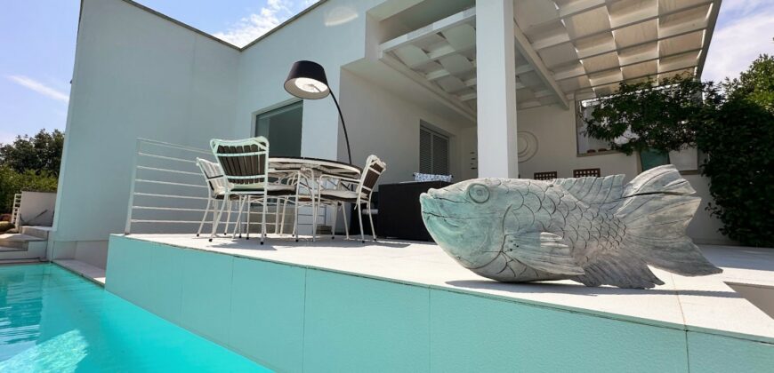 OTRANTO – VILLA PANORAMICA CON PISCINA A 800 MT DAL MARE