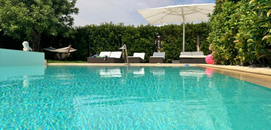 OTRANTO – VILLA PANORAMICA CON PISCINA A 800 MT DAL MARE