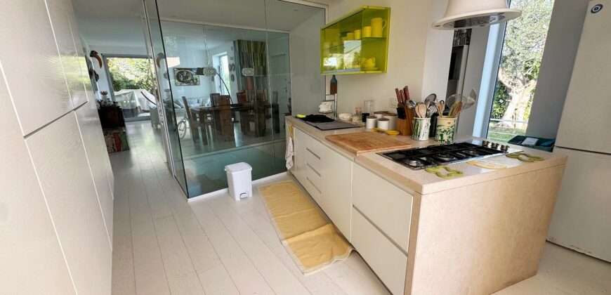 OTRANTO – VILLA PANORAMICA CON PISCINA A 800 MT DAL MARE