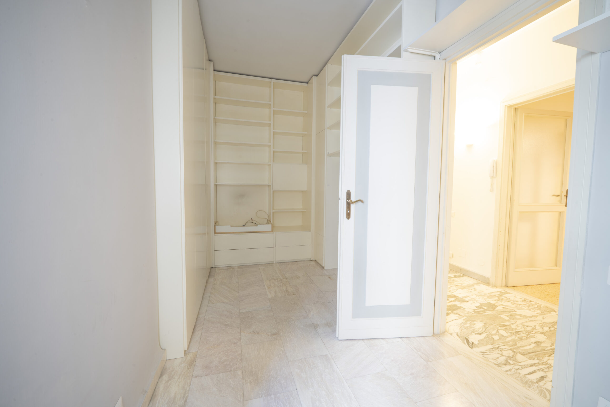 Zona Mazzini ampio appartamento con garage