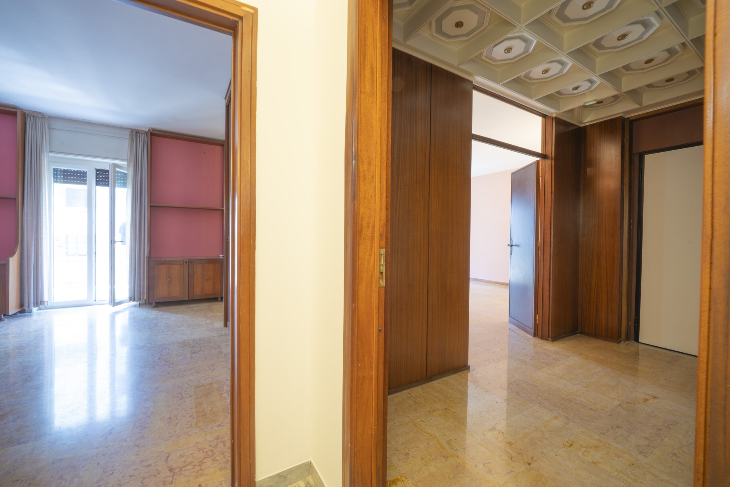 Zona Mazzini ampio appartamento con garage