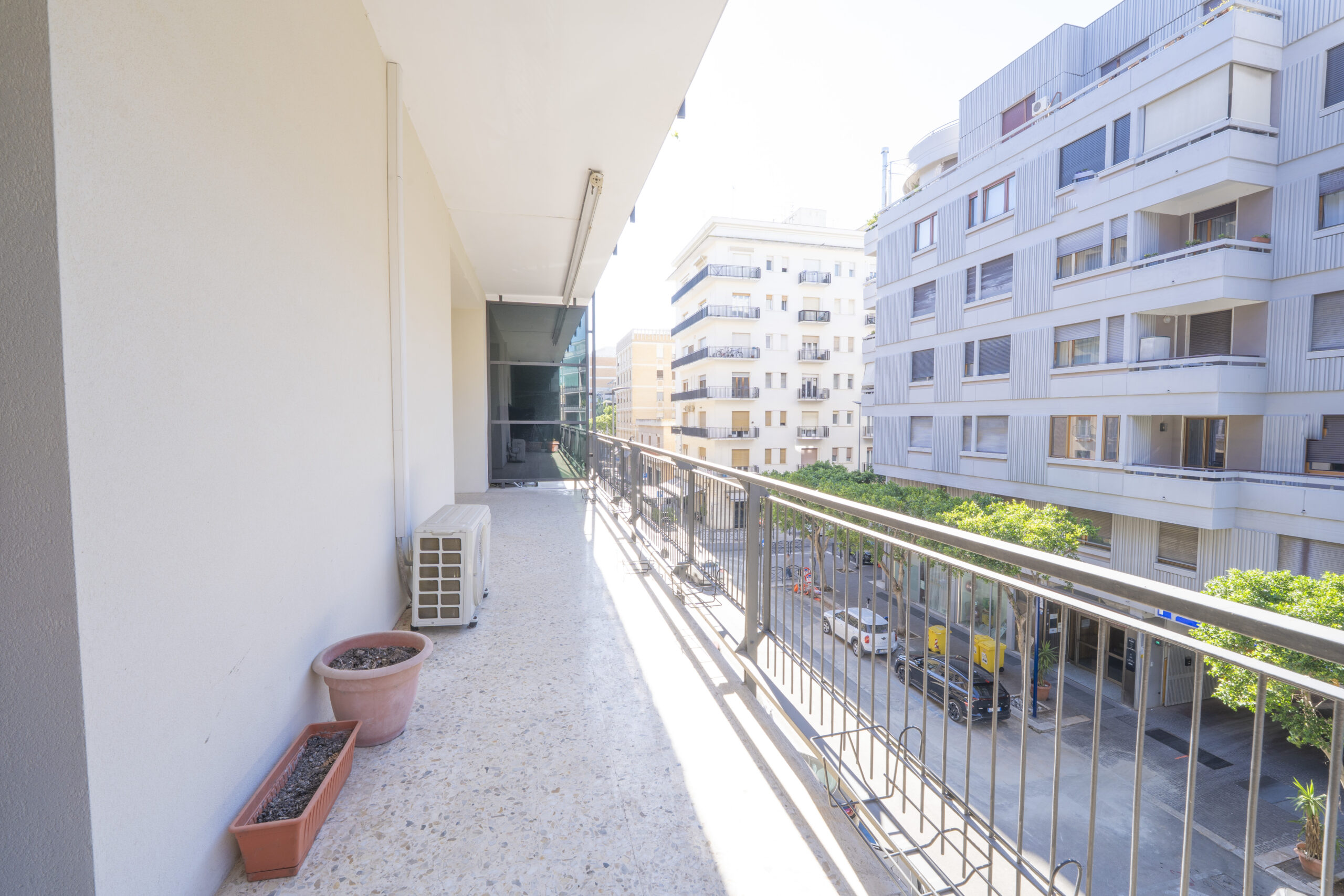 Zona Mazzini ampio appartamento con garage